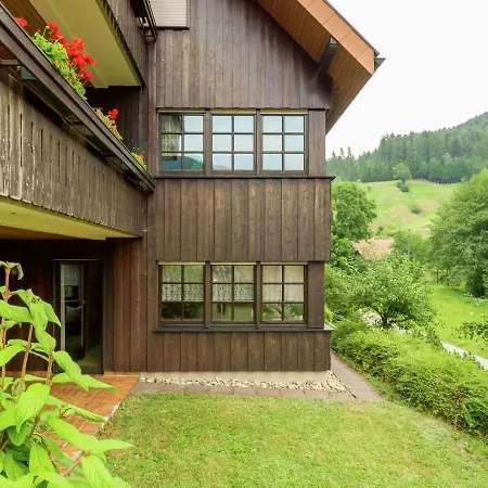 Scenic In With Balcony Parking 바트리폴드사우샤프바흐